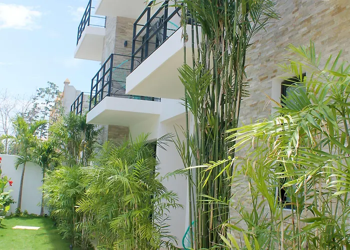 Yaax Kiin Apartahotel